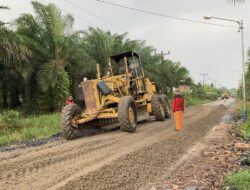 Jalan Desa Gapura Sepanjang 5,5 KM Dibangun, Warga Yakin Dapat Tingkatkan Perekonomian