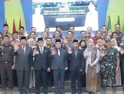 Lantik Direktur Perumda Tirta Muare Ulakan, Bupati Harap Amanah Dapat Dilaksanakan dengan Baik