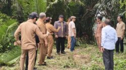 Wakil Bupati Sambas Tinjau Titik-titik Lokasi Rencana Pembangunan Jalan di Selakau dan Tebas