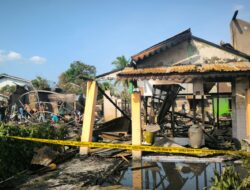 Empat Unit Rumah di Sebawi Hangus Usai Dilahap Sijago Merah