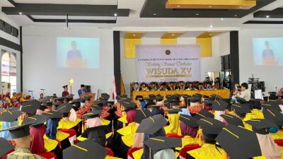 Wisuda UNISSAS