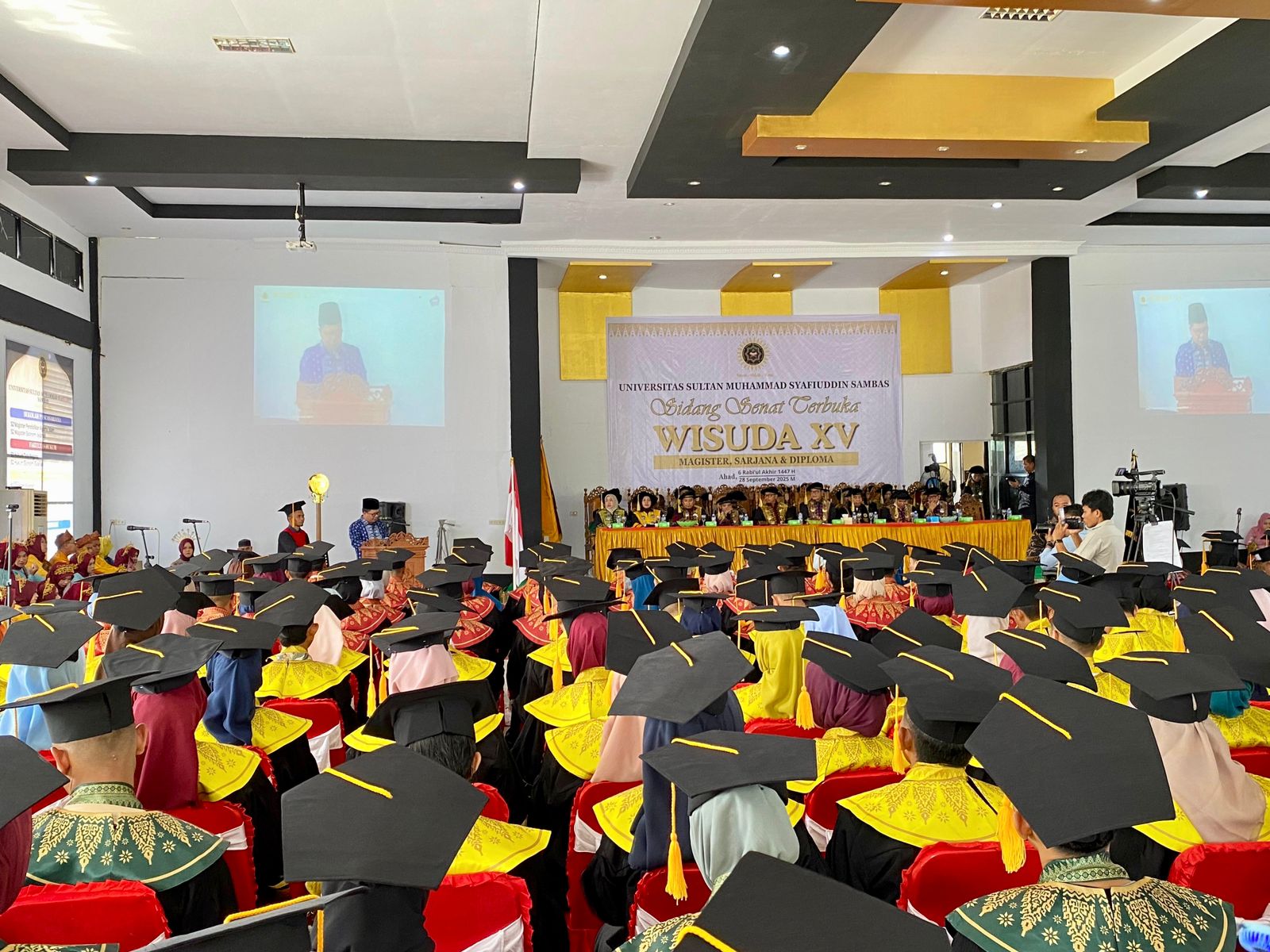 Wisuda UNISSAS