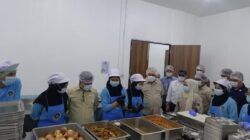 Kunjungi Dapur MBG di Perbatasan, Kepala BGN: Ternyata Sambas Ini Bukan Wilayah yang Miskin