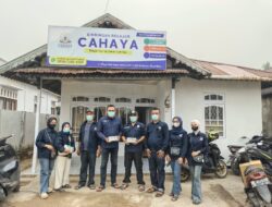 Prioritaskan Lembaga Pendidikan, DPC Partai NasDem Selakau Bagikan Masker Gratis dari Nurmaya Dewi